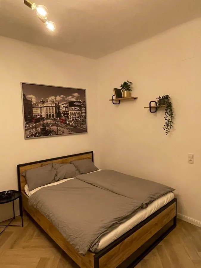 Trendy Apartment Near Schloss Schonbrunn Vienna 0*,