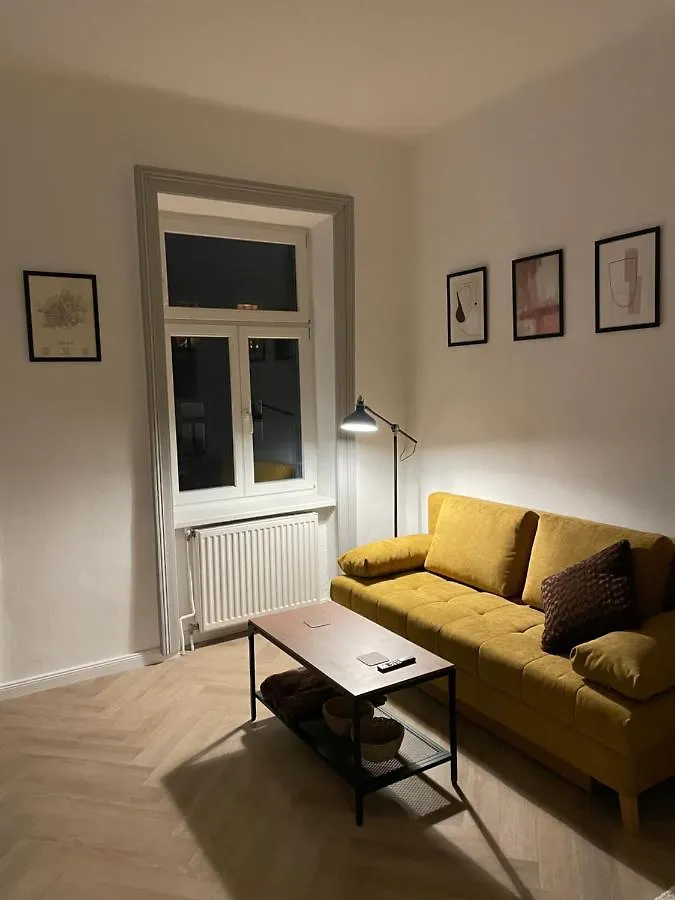 Trendy Apartment Near Schloss Schonbrunn Vienna