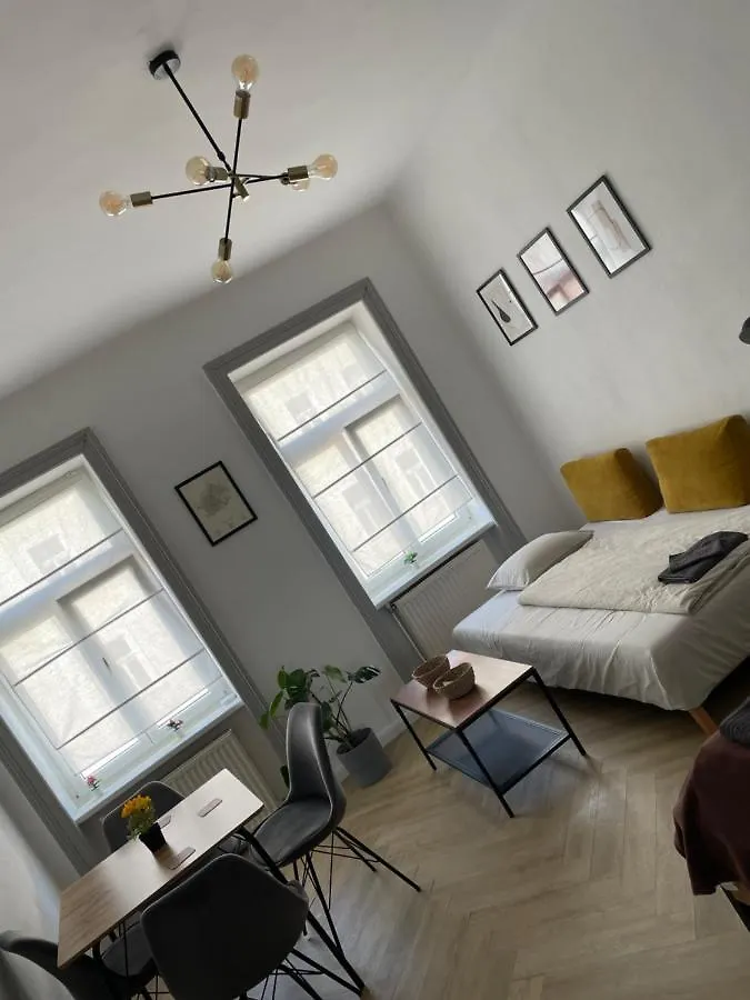 Trendy Apartment Near Schloss Schonbrunn Vienna Austria